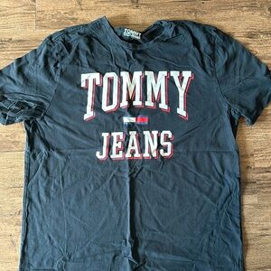 Large Tommy Jeans Tee